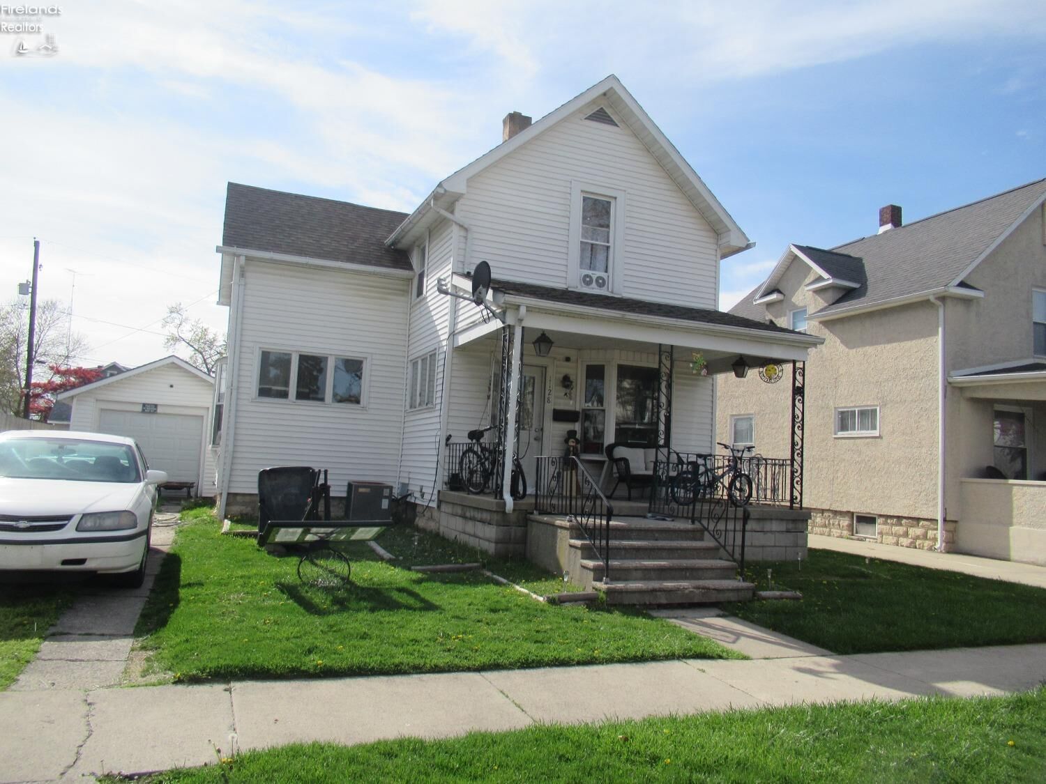 Property Photo:  1128 White Avenue  OH 43420 