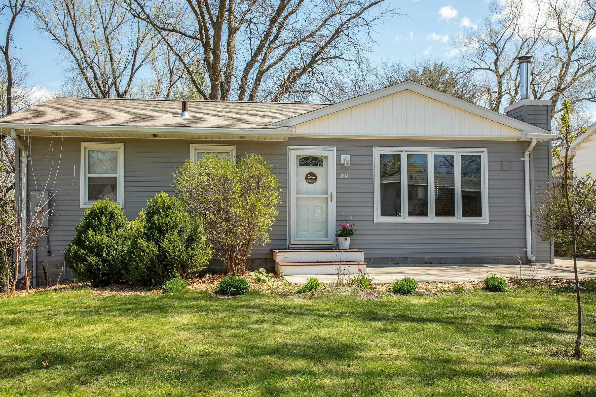 Property Photo:  2614 Garden Avenue  IA 50613 