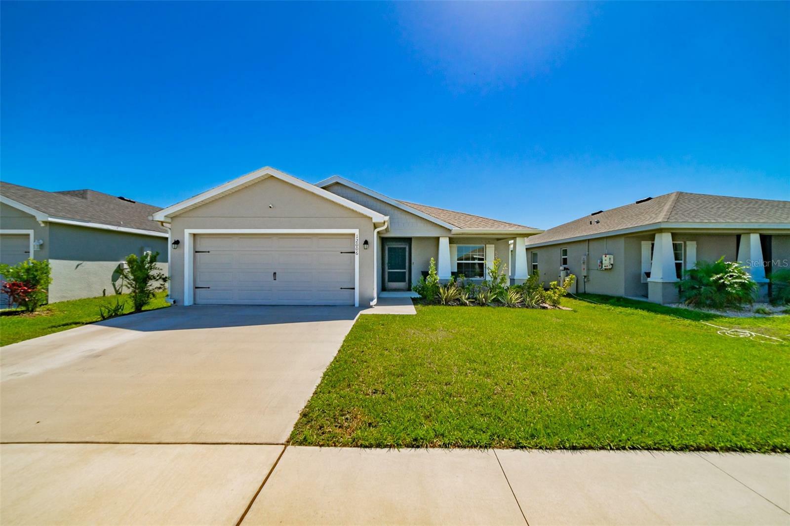 Property Photo: 12006 Stone Pine Street FL 33569