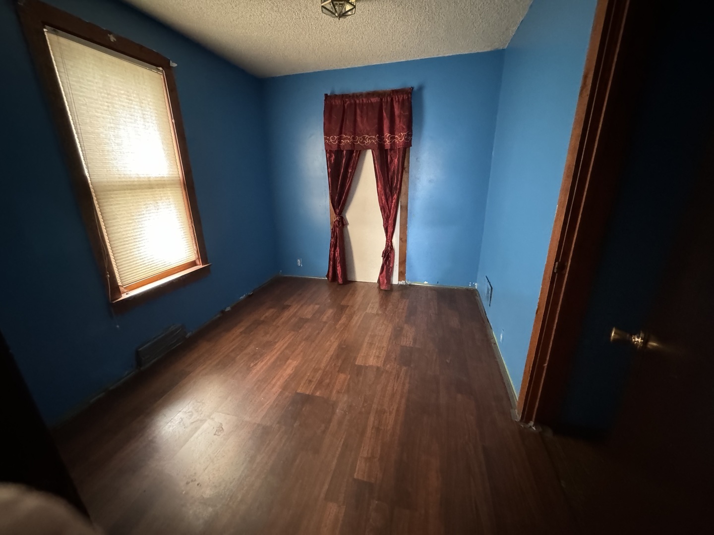 Property Photo:  1112 Market Street  IL 60115 