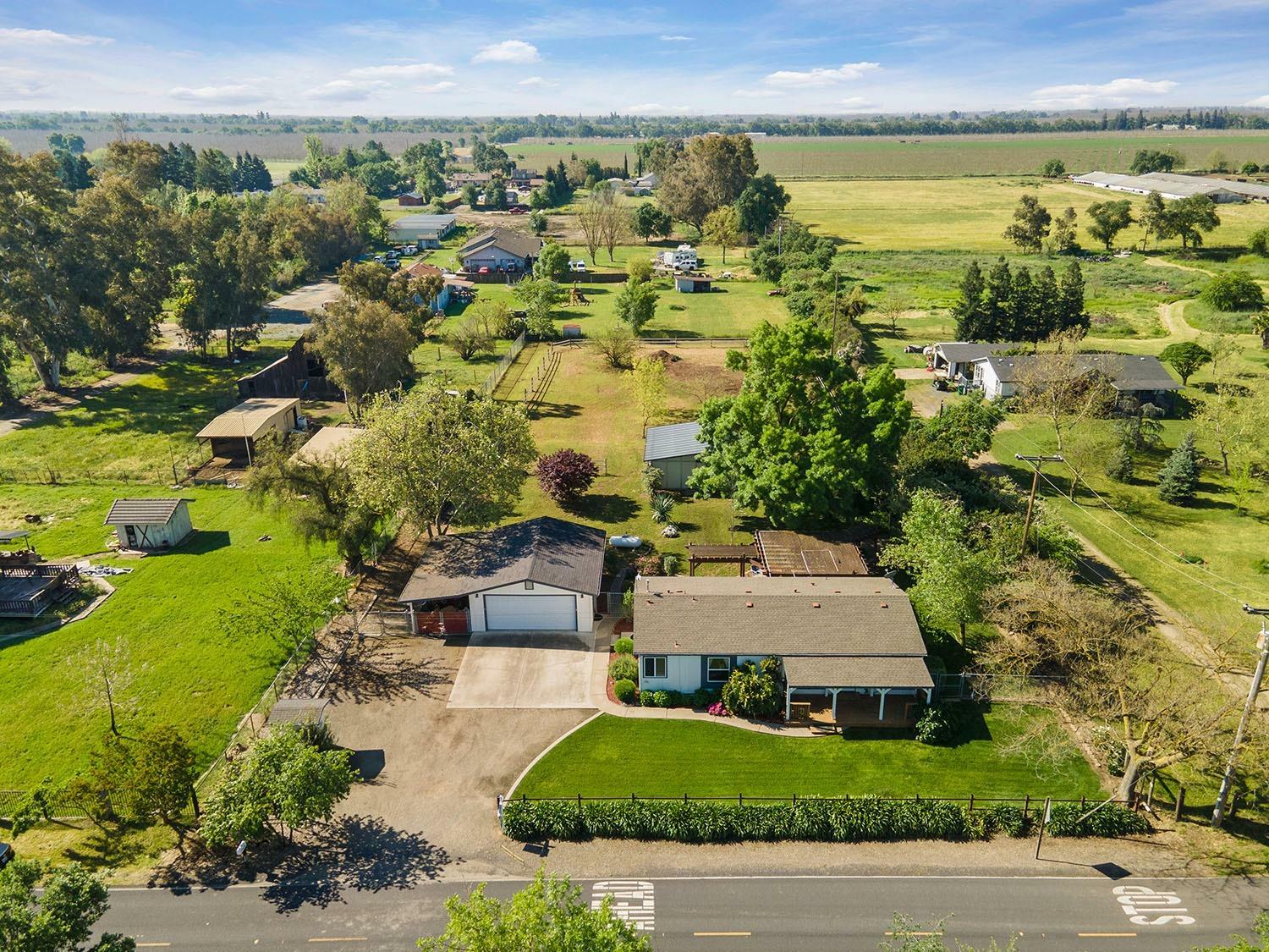 Property Photo: 13262 E Tokay Colony CA 95240
