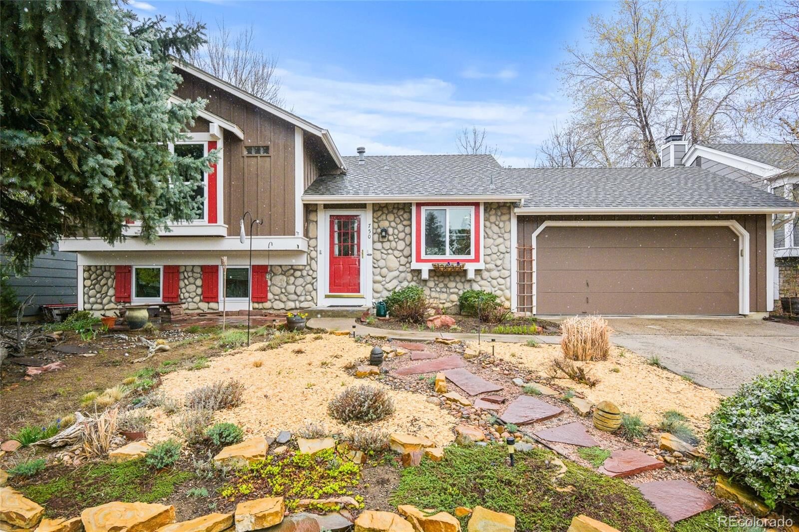 Property Photo:  750 W Raintree Court  CO 80027 