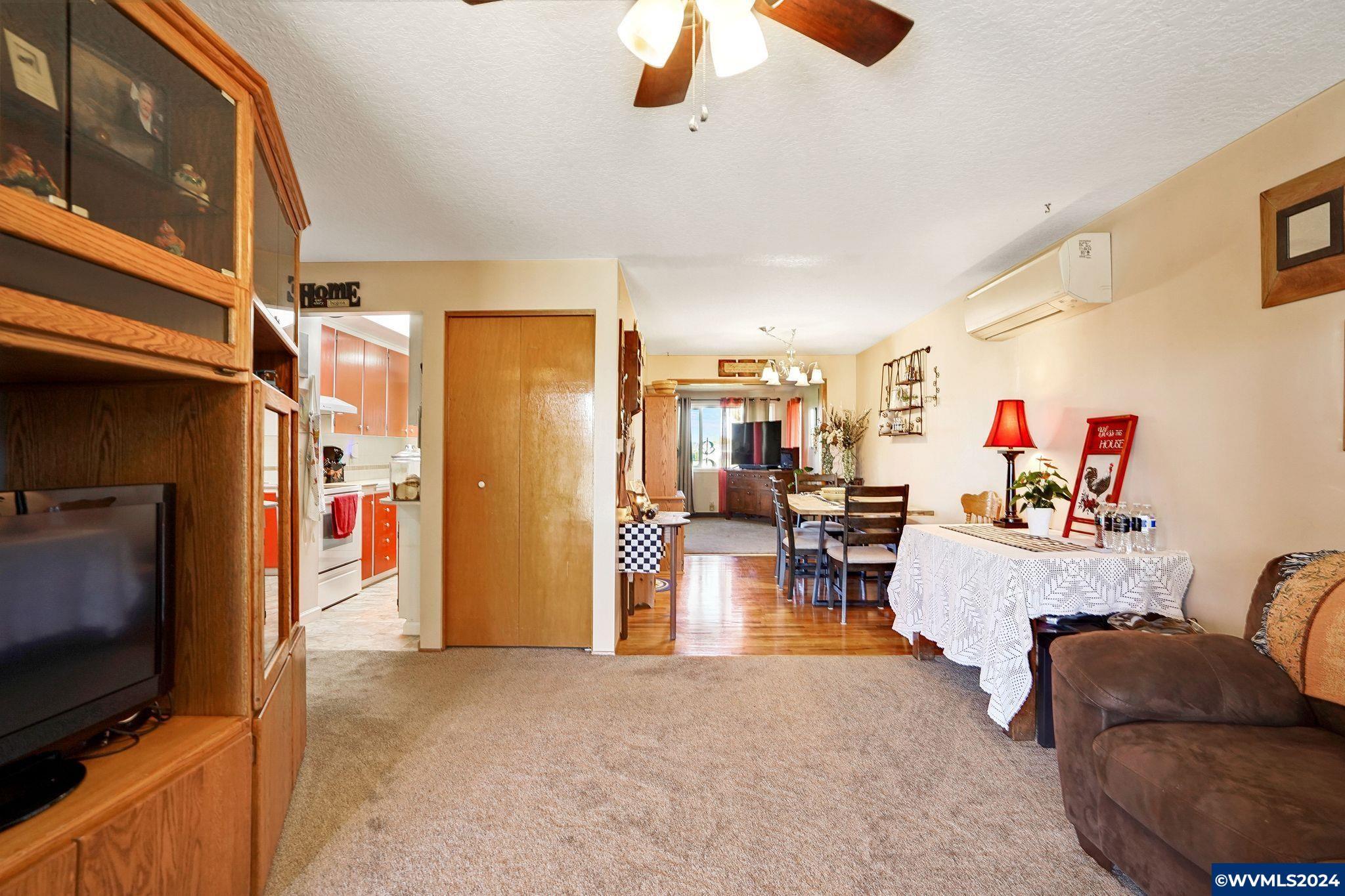 Property Photo: 1075 Princeton Rd OR 97071