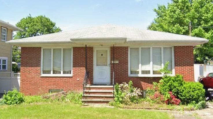 Property Photo:  9 Pallant Avenue  NJ 07036 