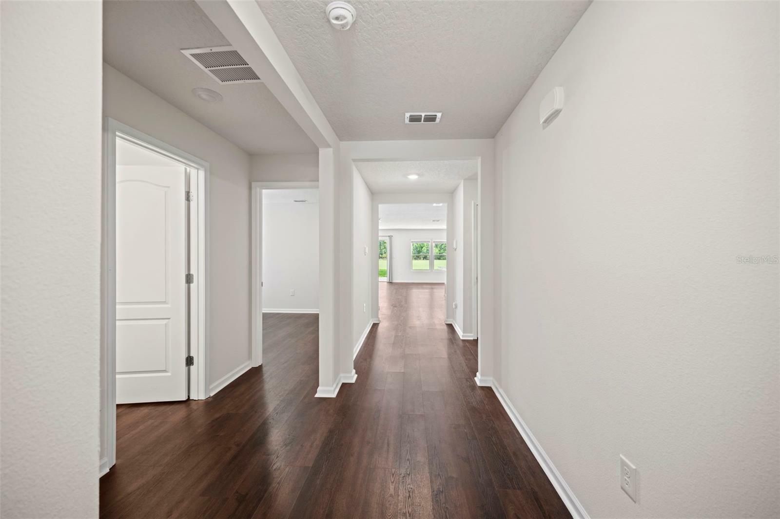 Property Photo: 718 Grand Reserve Drive FL 32110