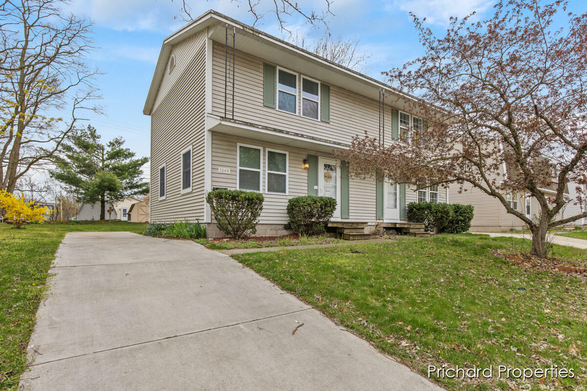 Property Photo:  1642 Pennoyer Avenue  MI 49417 