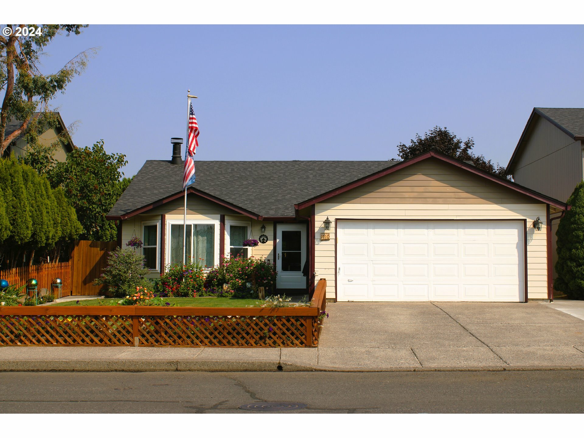 Property Photo: 1710 NW 3rd St WA 98604