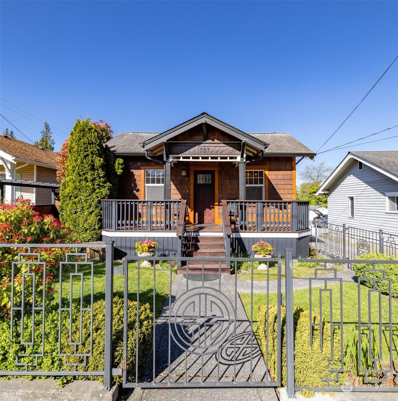 Property Photo:  707 N 4th Street  WA 98273 