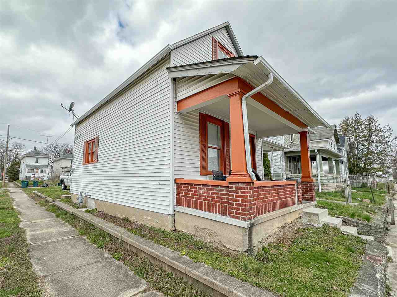 Property Photo:  536 S 11th Street  IN 47374 