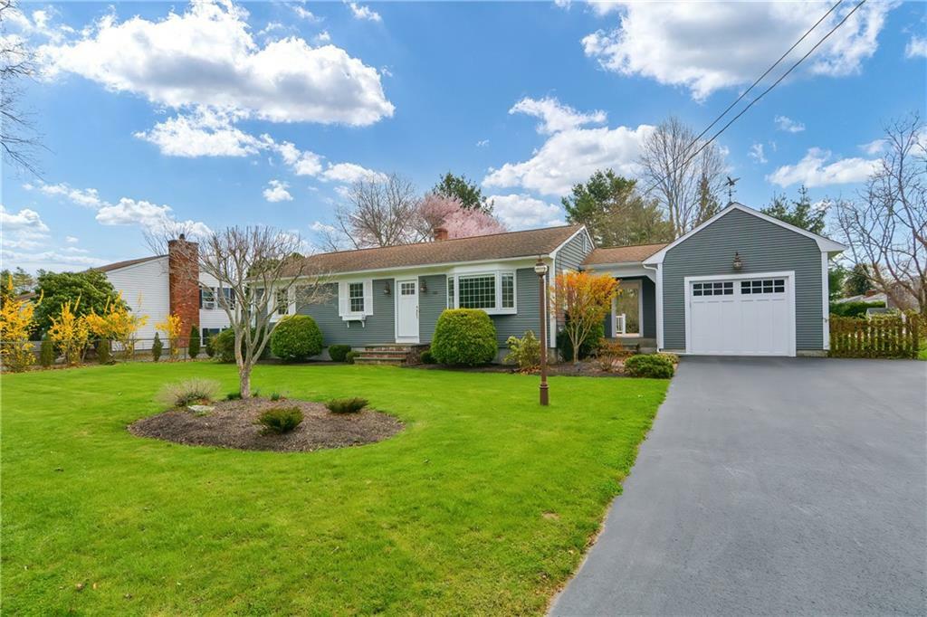 Property Photo:  92 Mulberry Road  RI 02809 