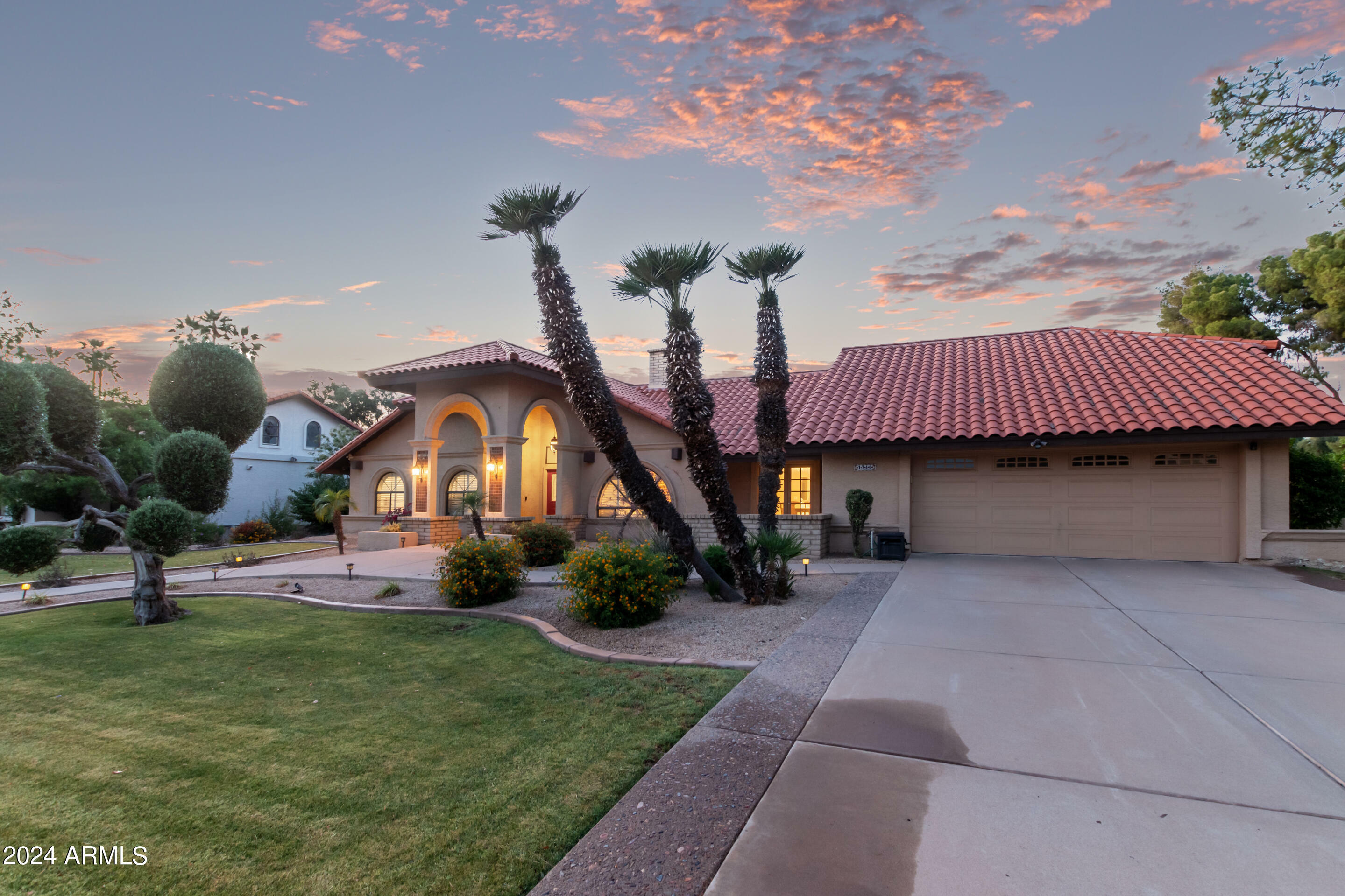 Property Photo:  1746 E Jeanine Drive  AZ 85284 