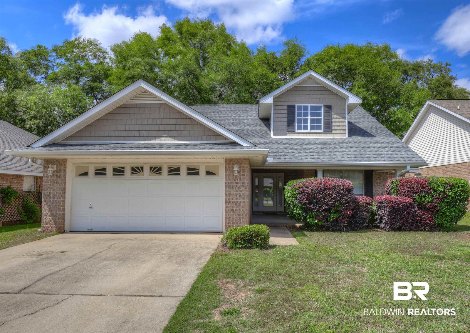 Property Photo: 8041 S Deerwood Drive AL 36526