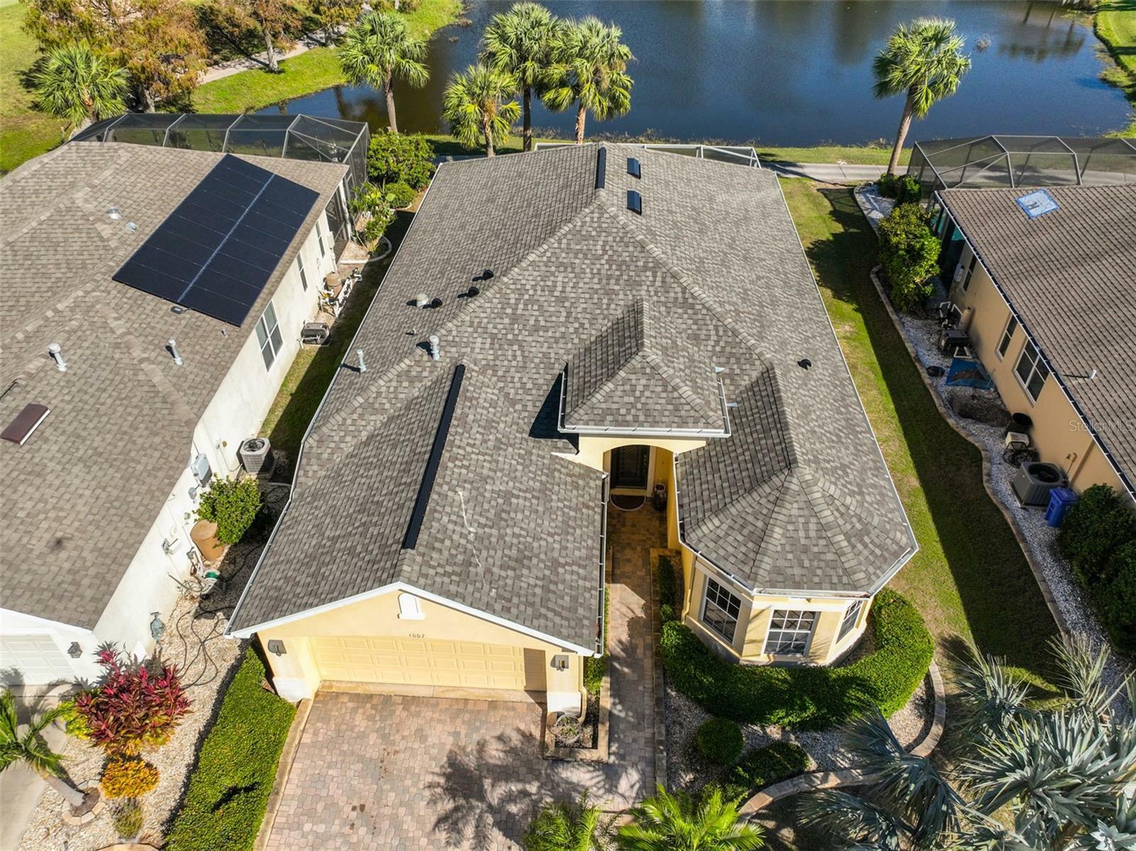 Property Photo:  1007 Emerald Dunes Drive  FL 33573 