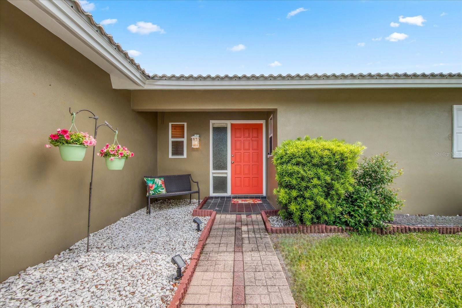 Property Photo:  1618 Byrnedale Court  FL 34684 