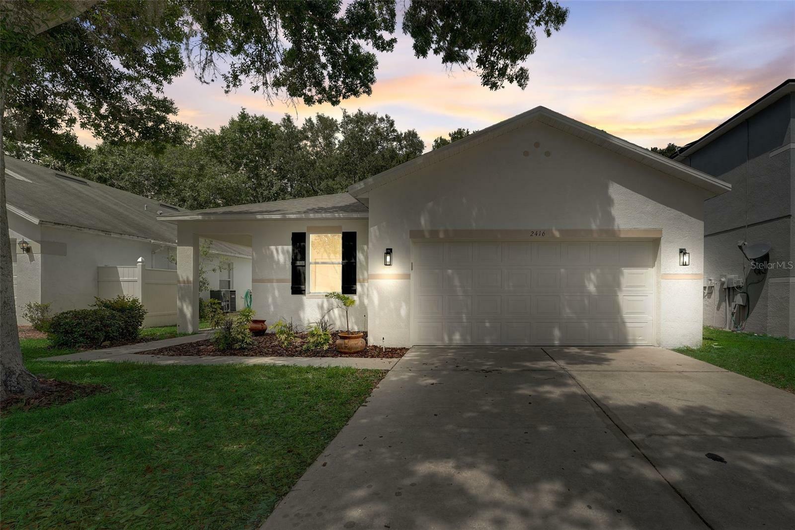 Property Photo:  2416 Brownwood Drive  FL 33860 