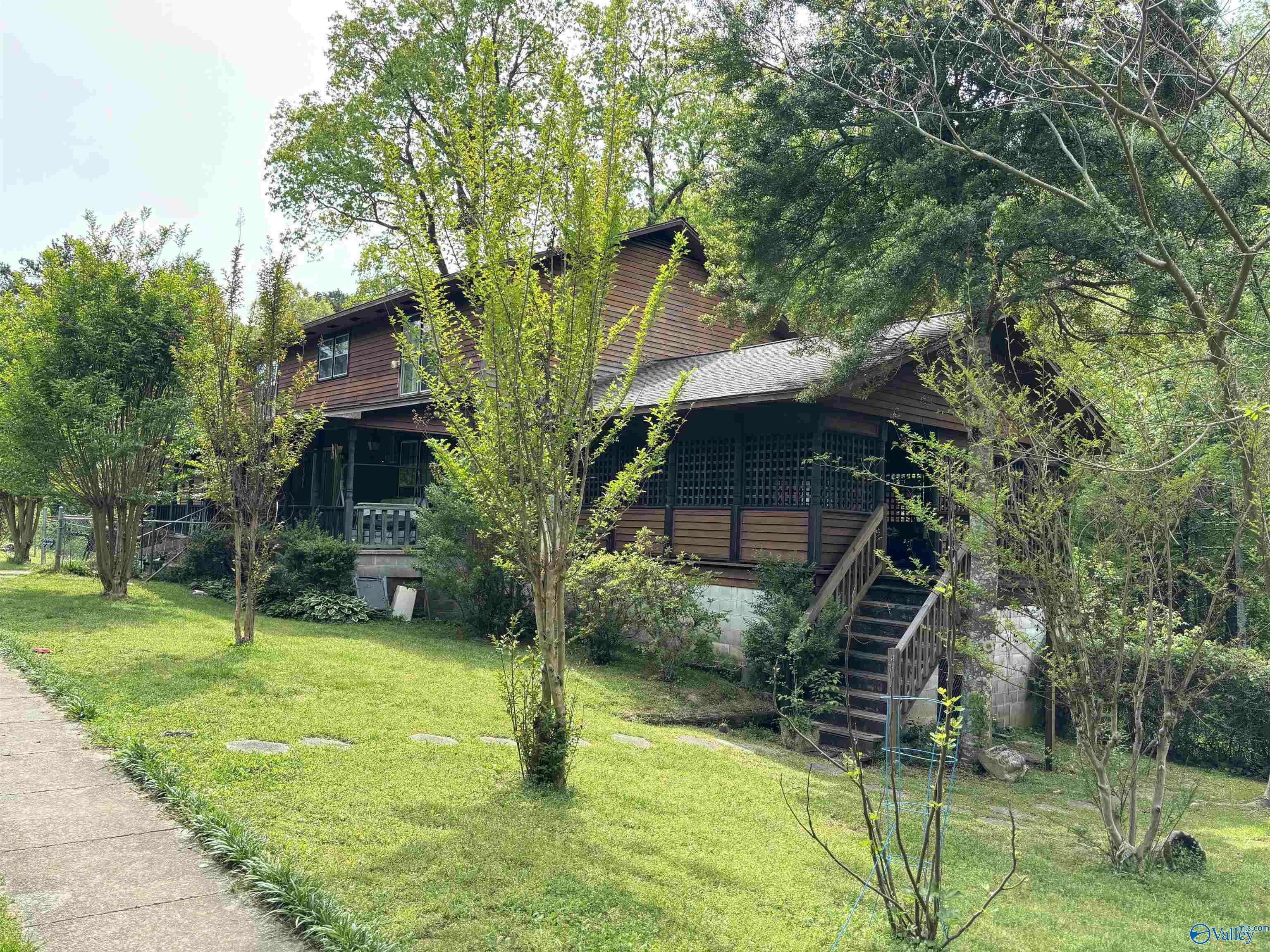 Property Photo:  2736 Tabor Road  AL 35904 