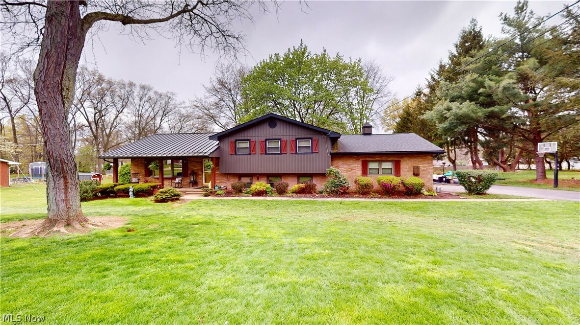 Property Photo: 4754 Cherimoya Avenue OH 44319