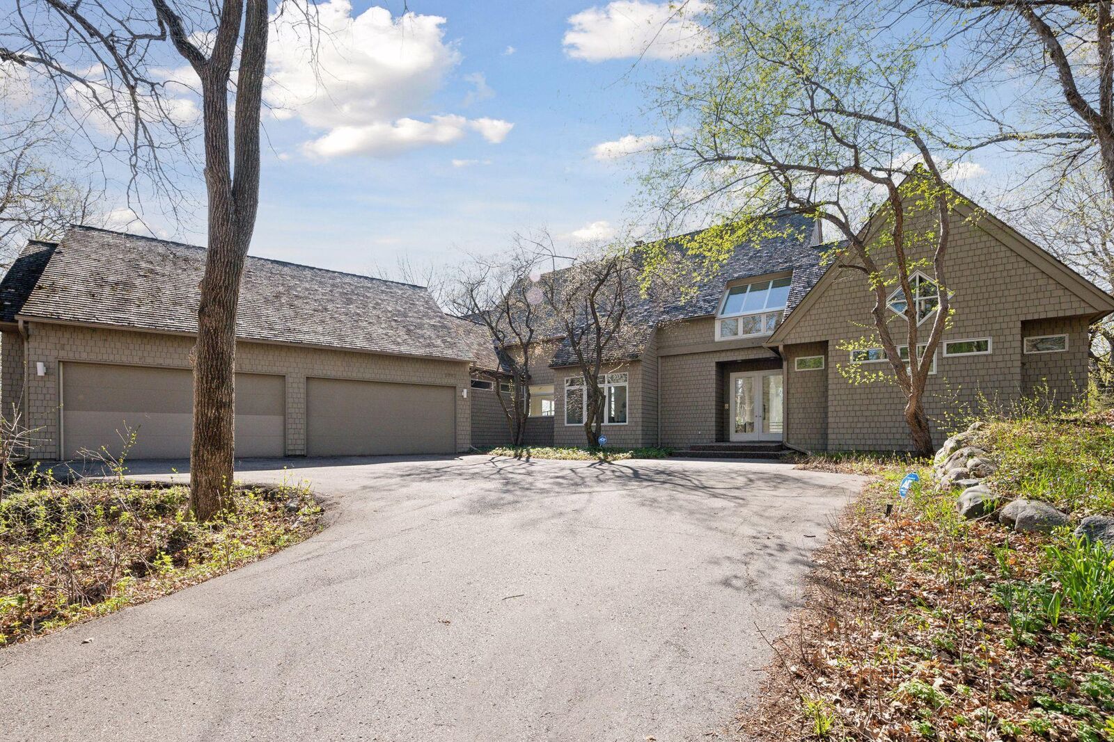 Property Photo: 5592 Bristol Lane MN 55343