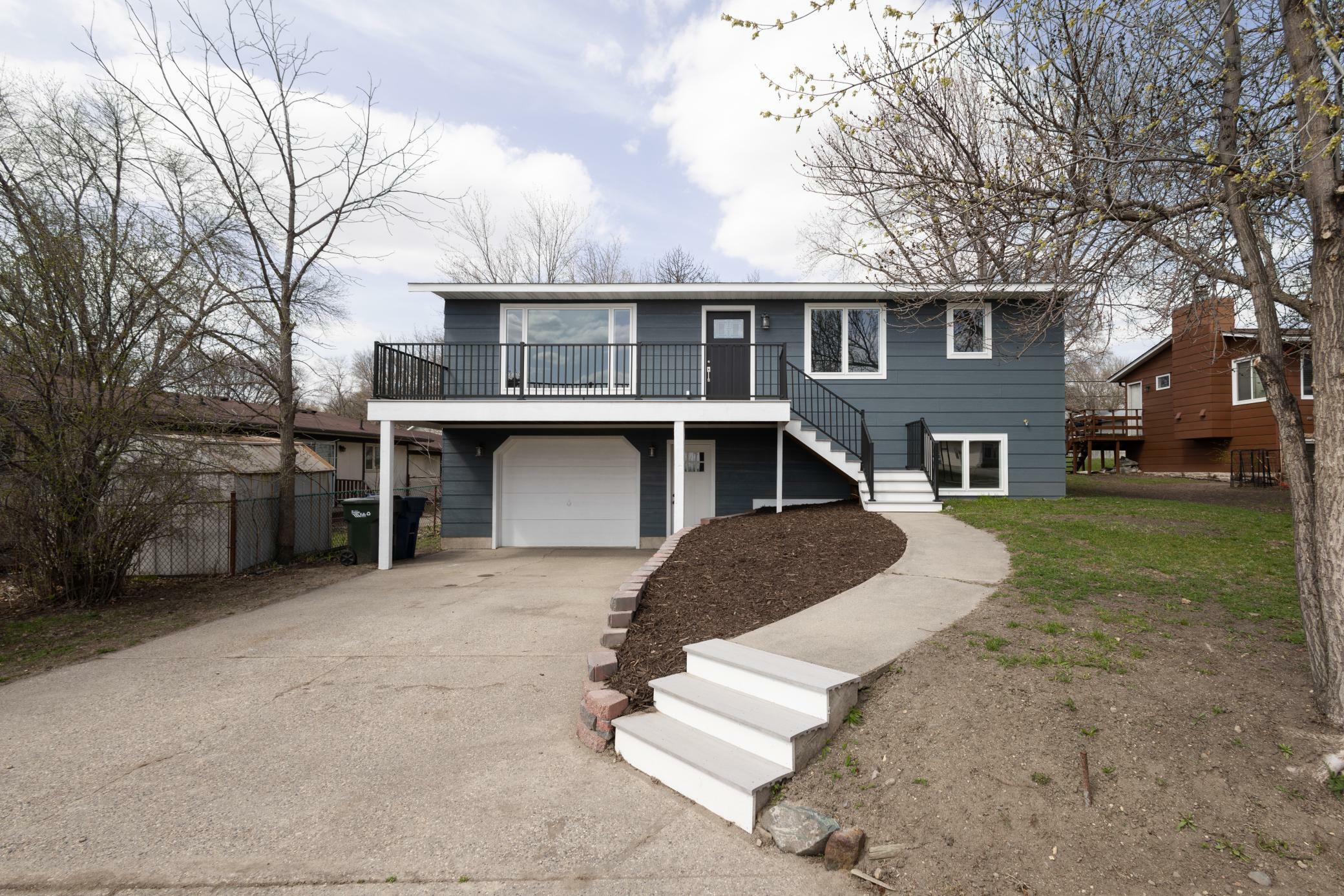 Property Photo: 1036 W Lincoln Avenue MN 56537