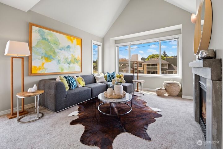 3121 W Government Way 401  Seattle WA 98199 photo