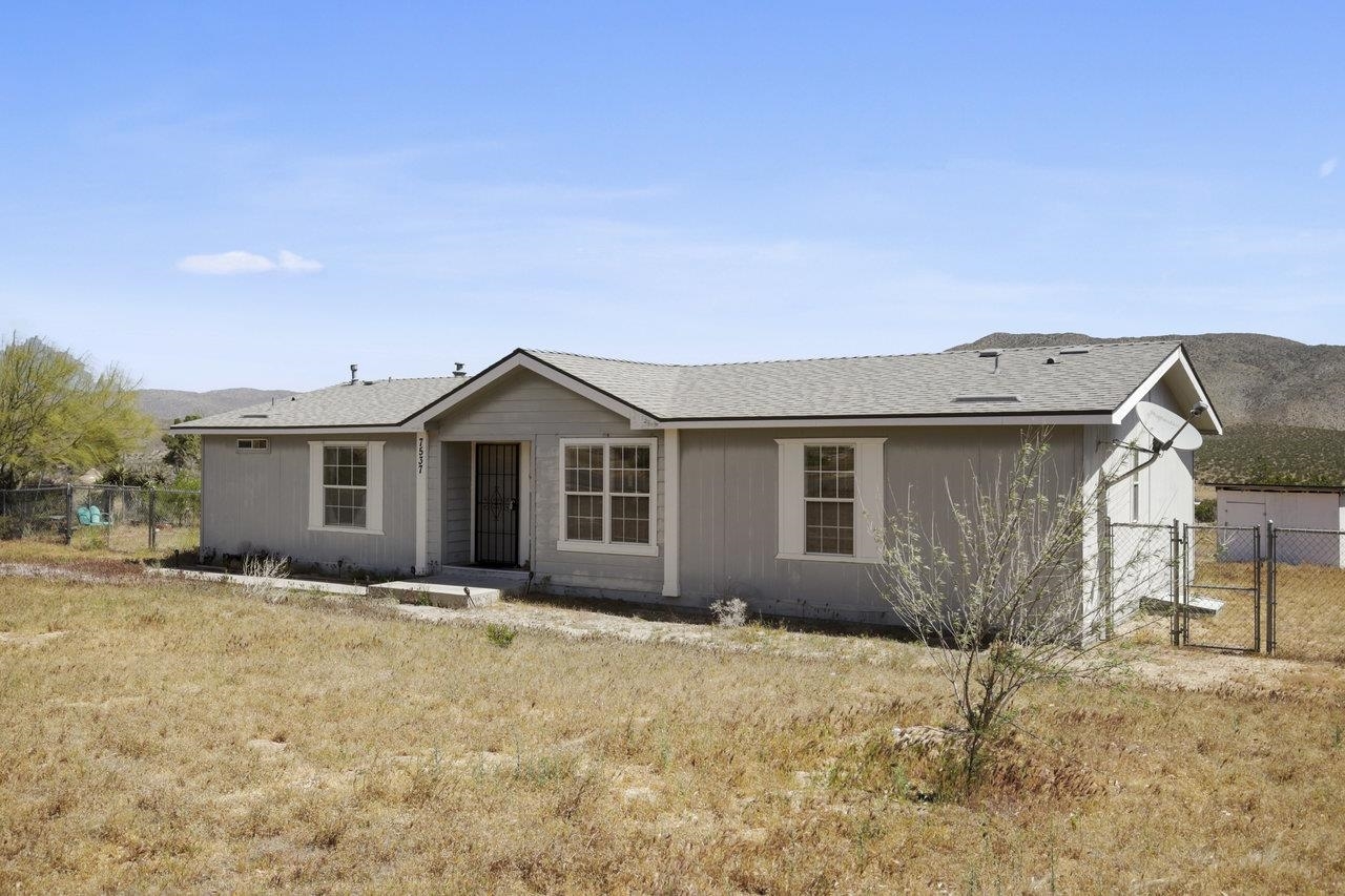 Property Photo:  7537 Gunslinger Trail  CA 92036 