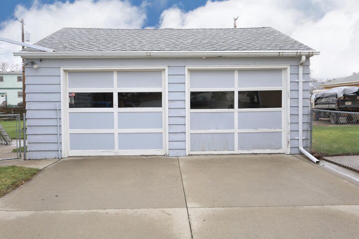 Property Photo:  1722 S 3rd St  SD 57401 