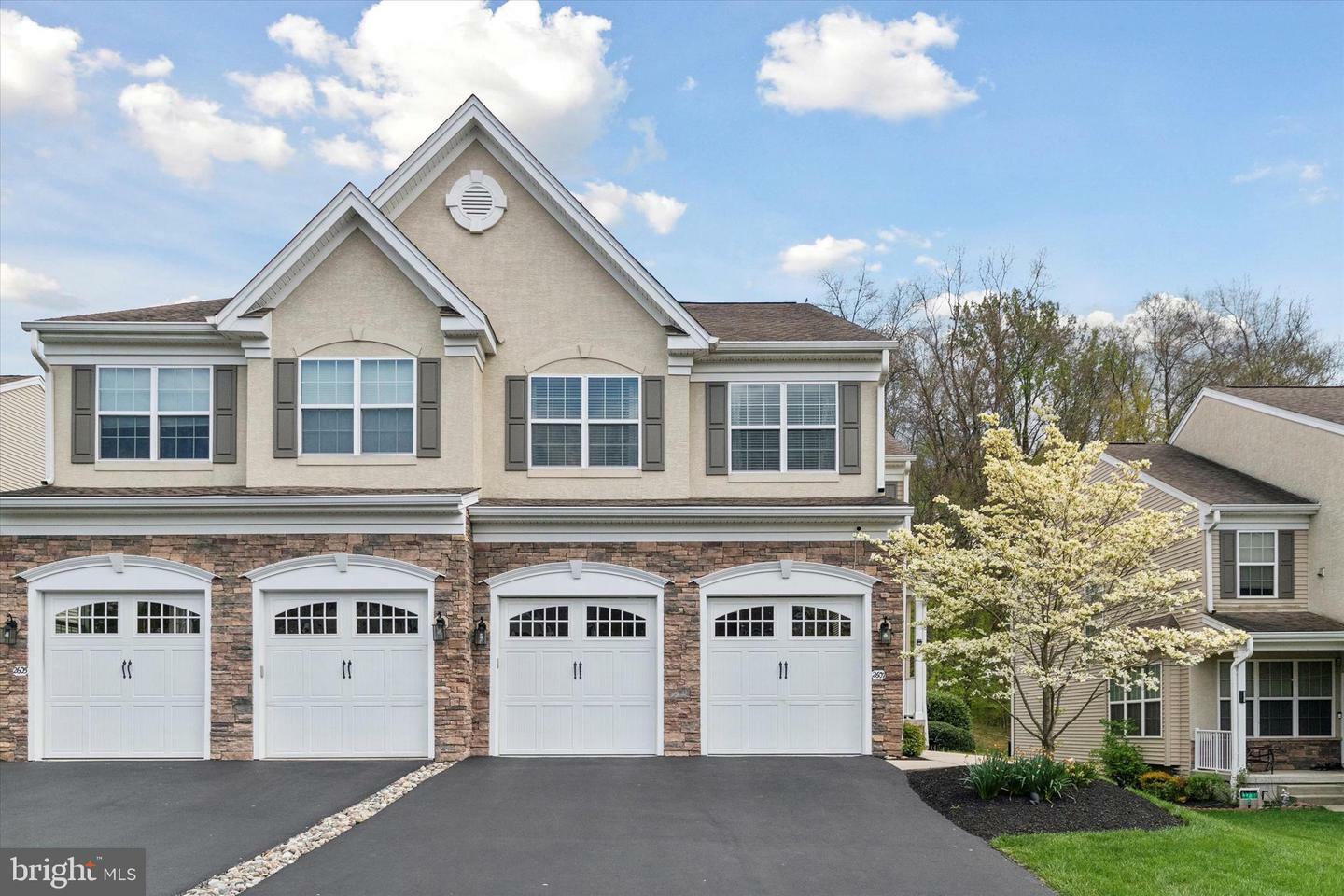 Property Photo:  2607 Rockledge Court  PA 19425 