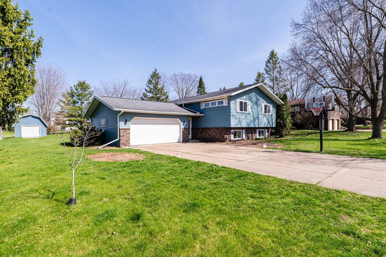 421 Bluebird Lane  Marshfield WI 54449 photo