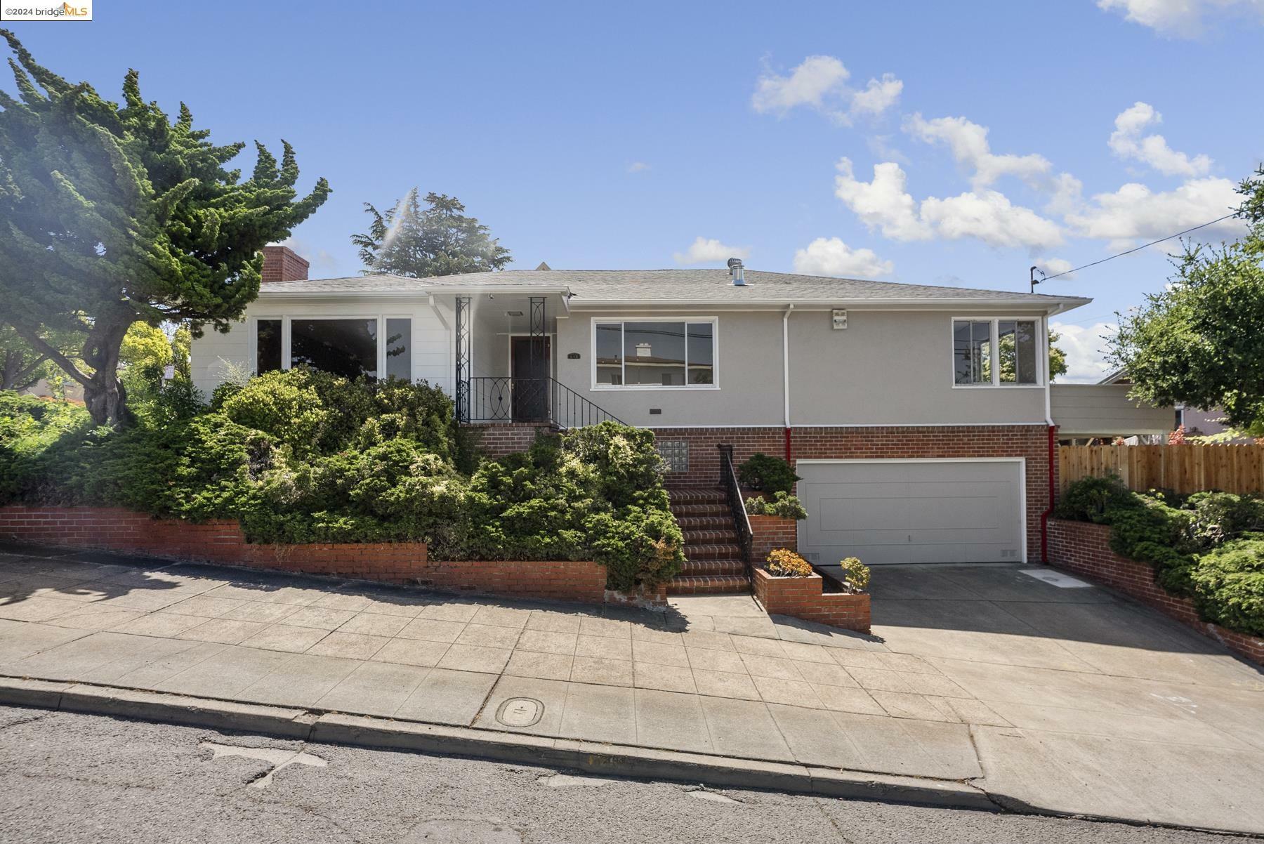 646 Spruce St  Oakland CA 94610 photo