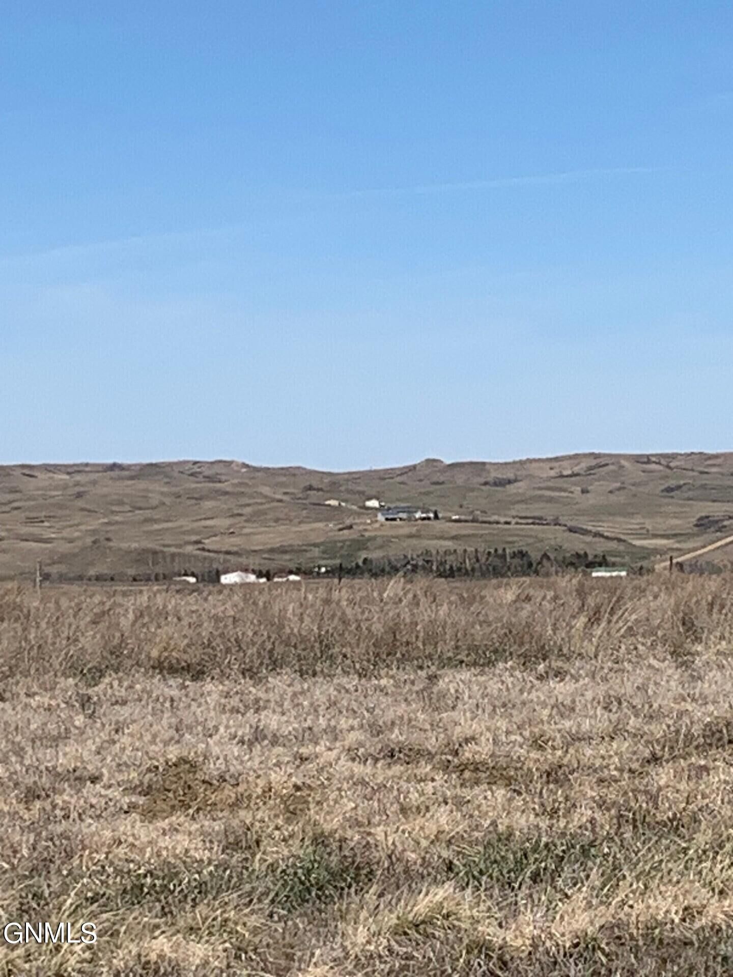 Property Photo:  007 Labrador Drive  ND 58554 