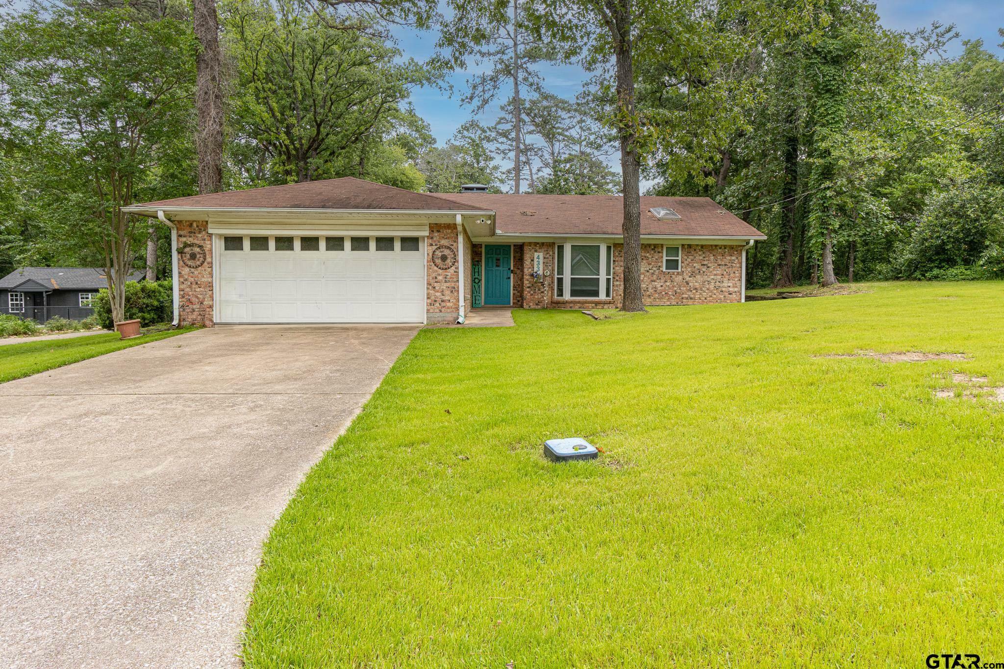 Property Photo:  433 Lakeview Dr  TX 75771 