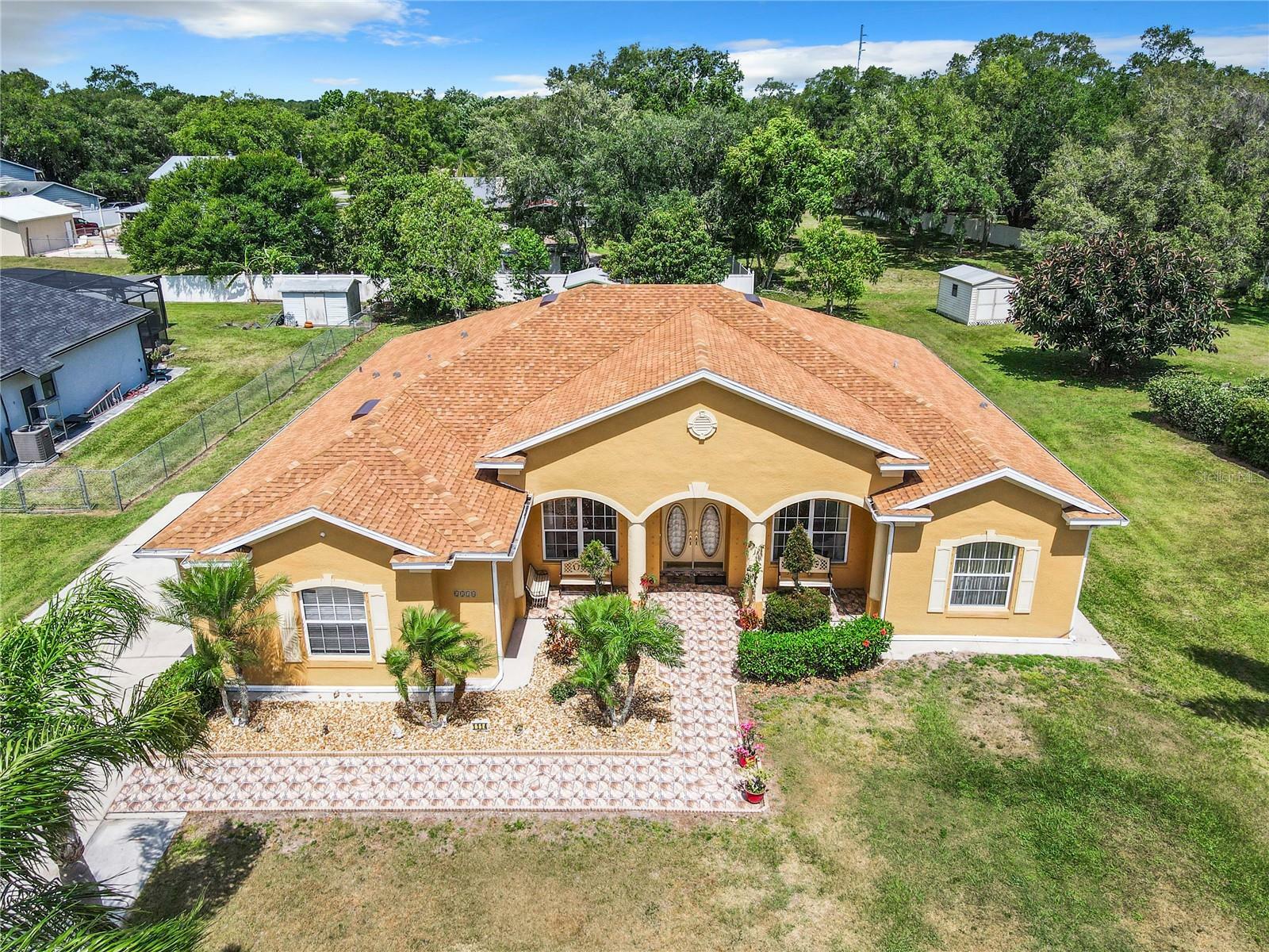 Property Photo:  1114 Mairi Court  FL 34744 