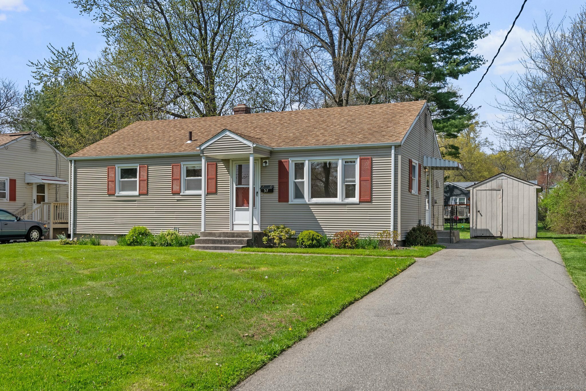 Property Photo: 57 Greenfield Street CT 06109