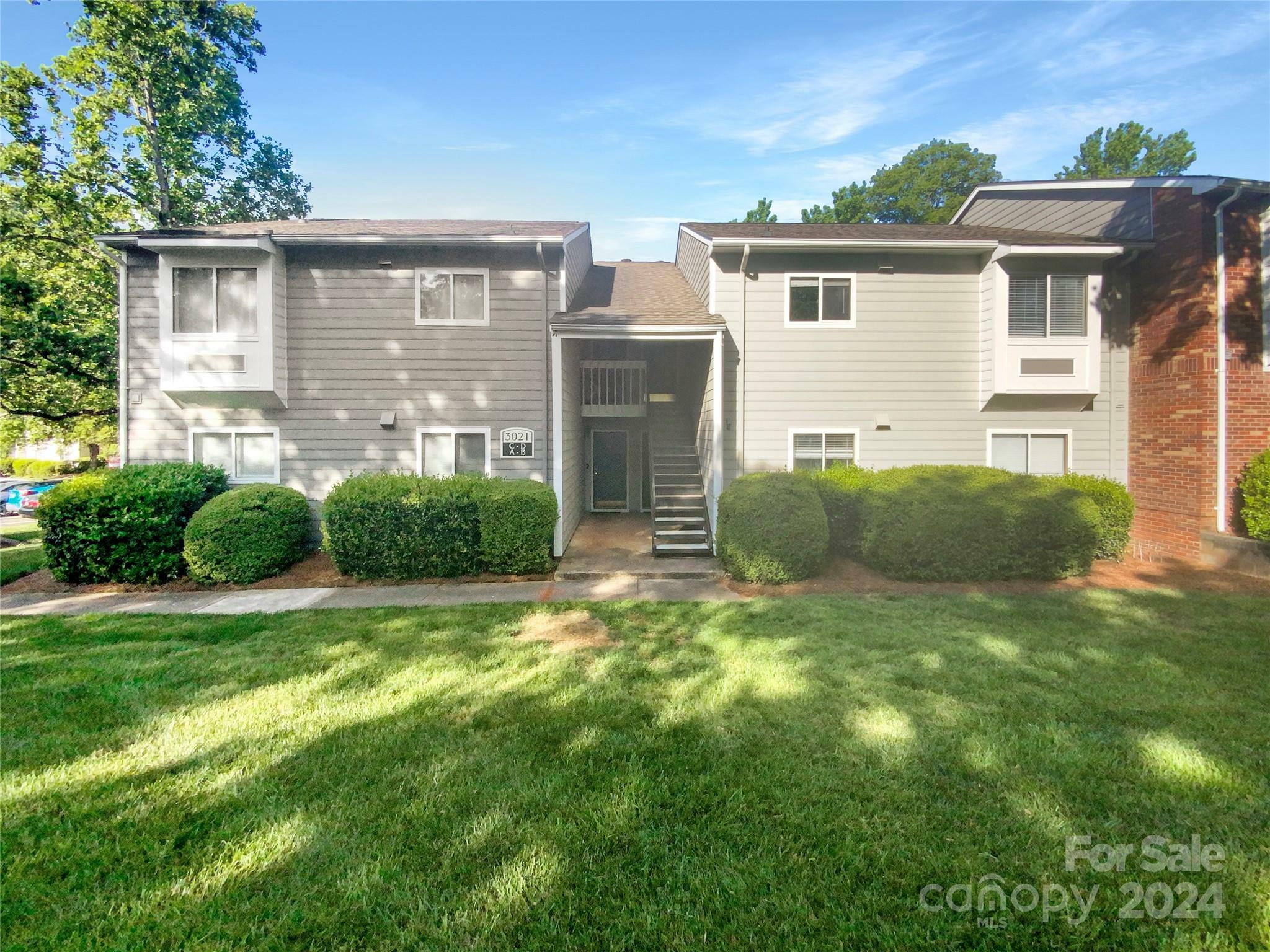 3021 Heathstead Place D  Charlotte NC 28210 photo