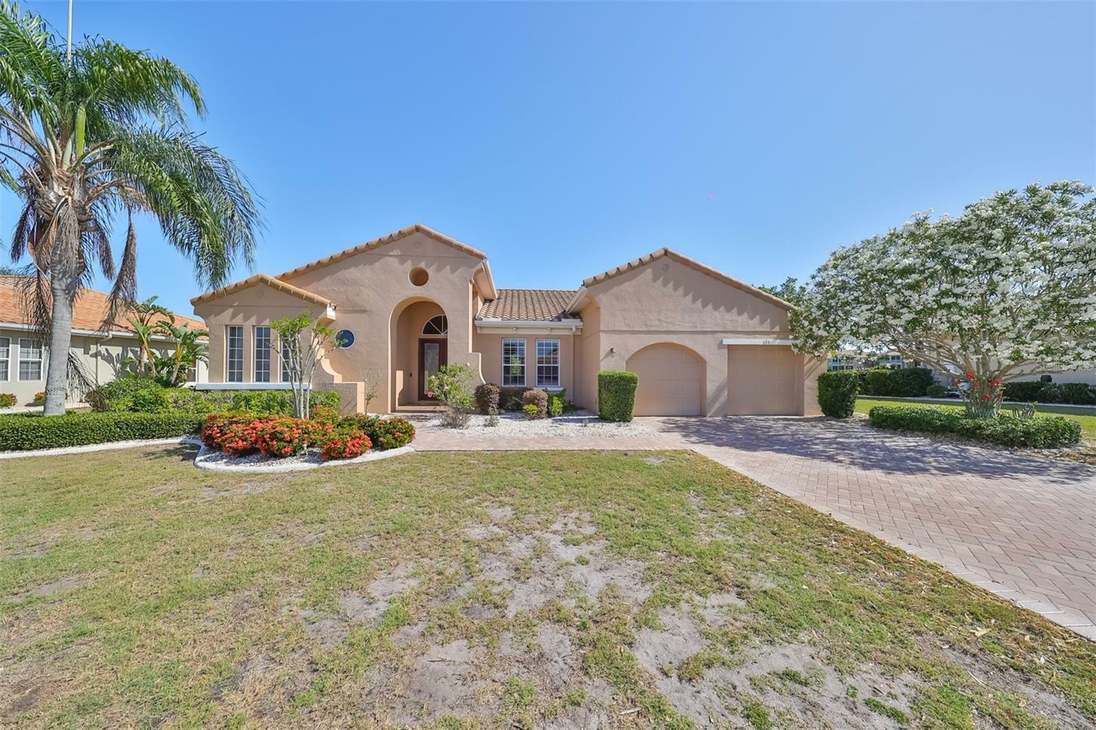 Property Photo:  519 Rimini Vista Way  FL 33573 