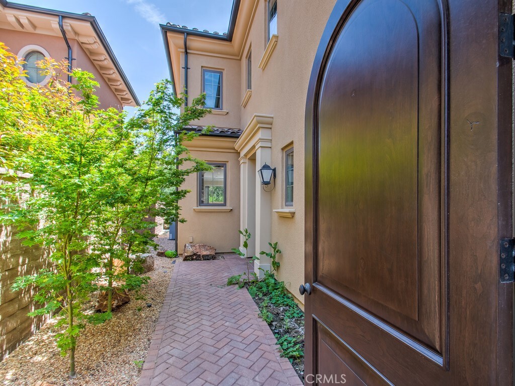 Property Photo: 52 Outlaw CA 92602