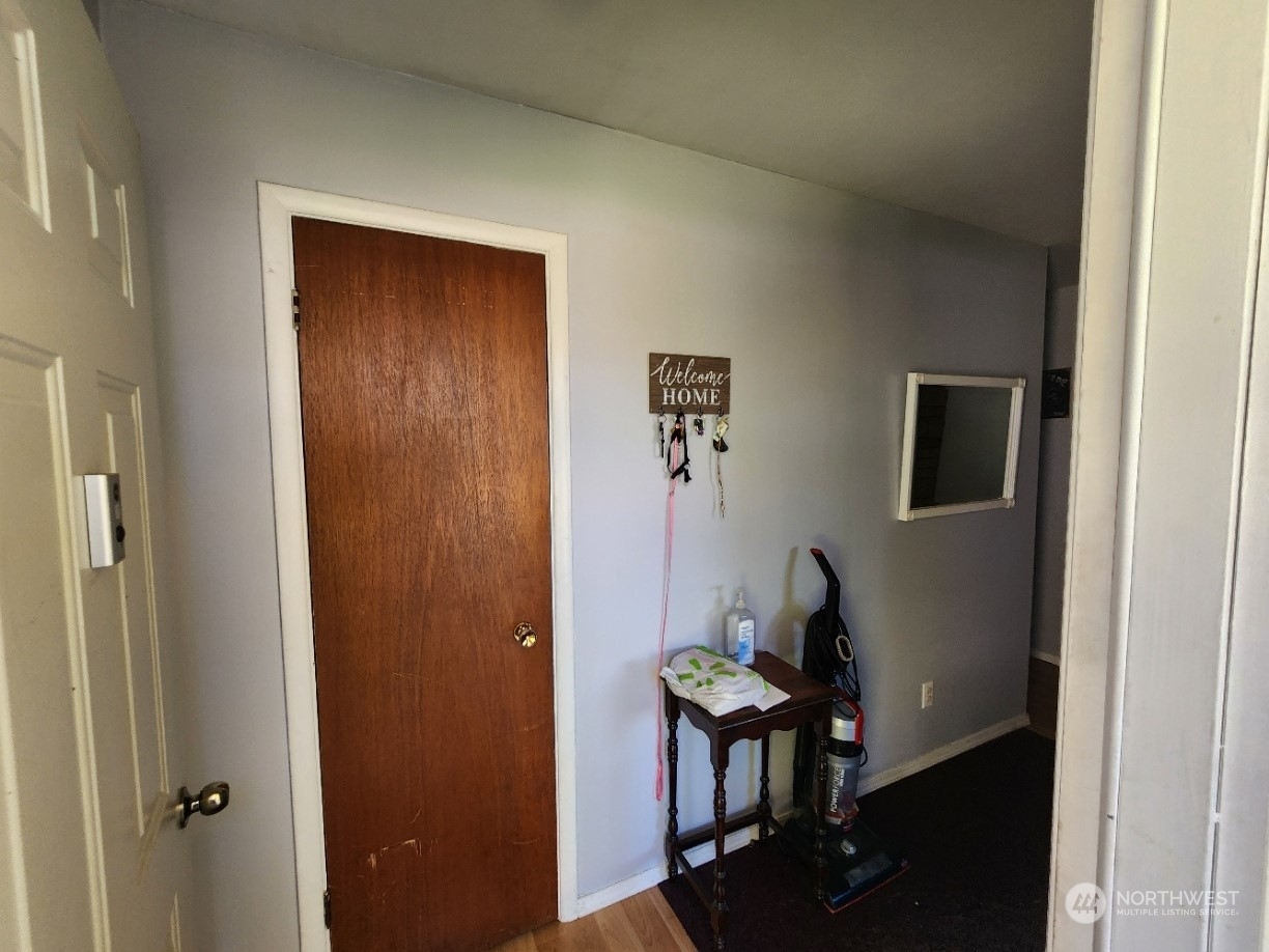 Property Photo:  328 E Lopez  WA 98362 