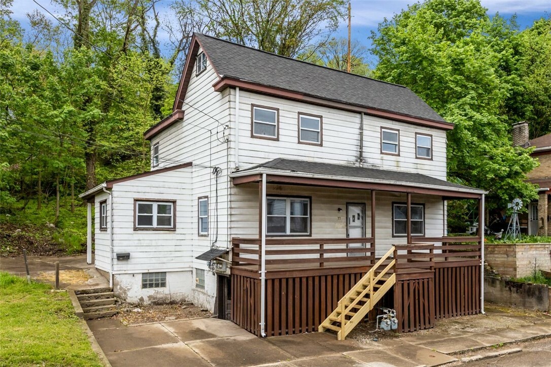 Property Photo:  77 Hickory St  PA 15223 