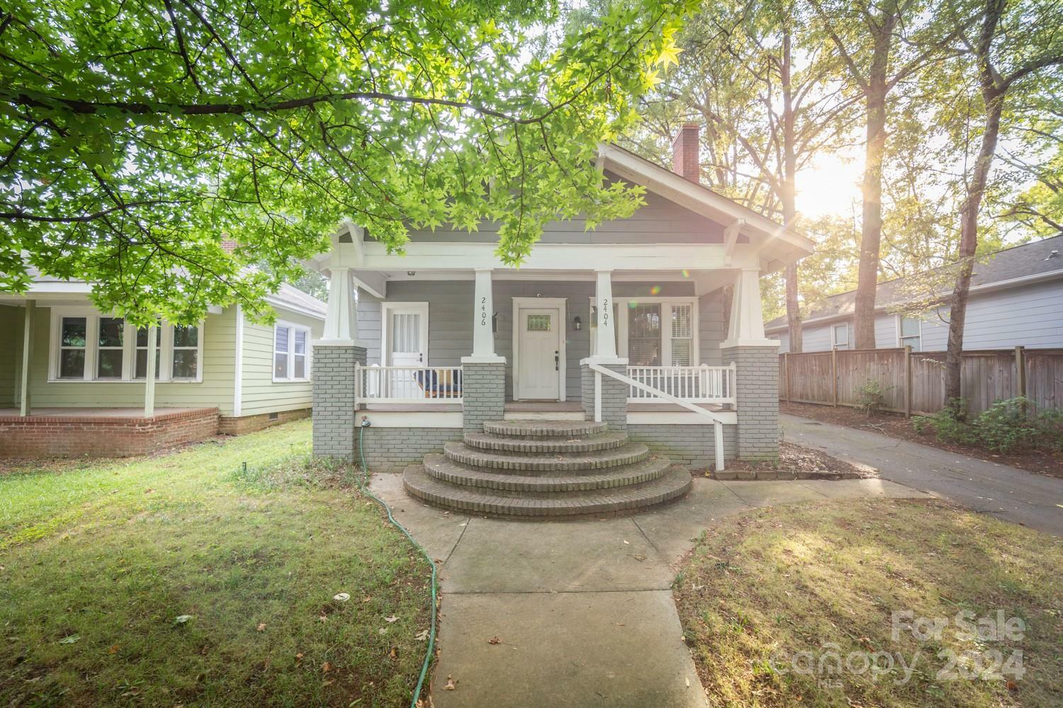 Property Photo:  2404 E 7th Street  NC 28204 