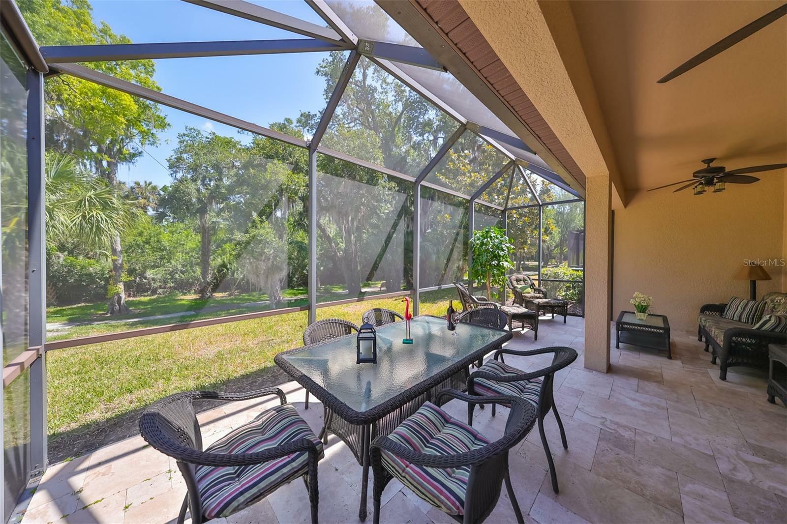 Property Photo:  307 Laurel Falls Drive  FL 33572 