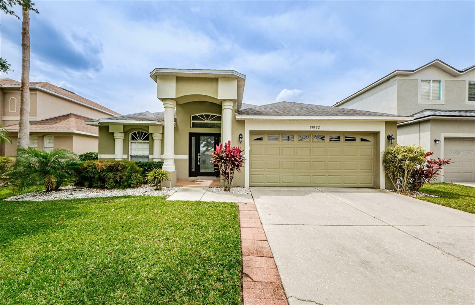 Property Photo:  19022 Fishermans Bend Drive  FL 33558 