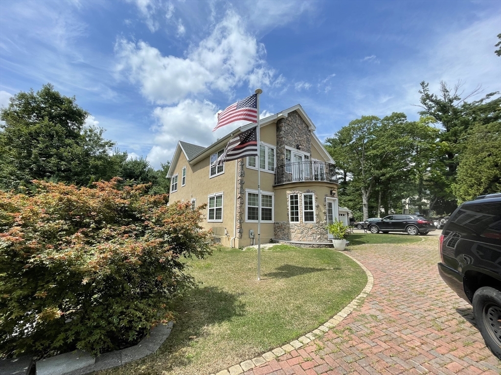 Property Photo:  62 Golden Hills Rd  MA 01906 