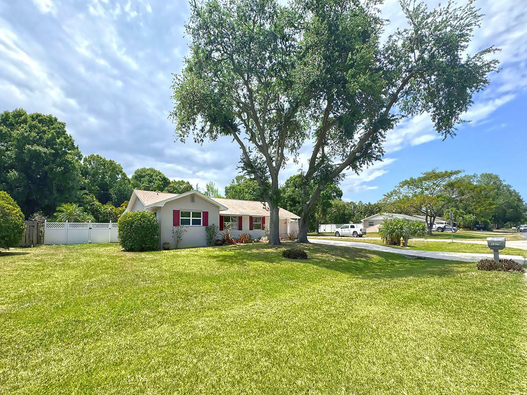 Property Photo:  1375 29th Avenue  FL 32960 