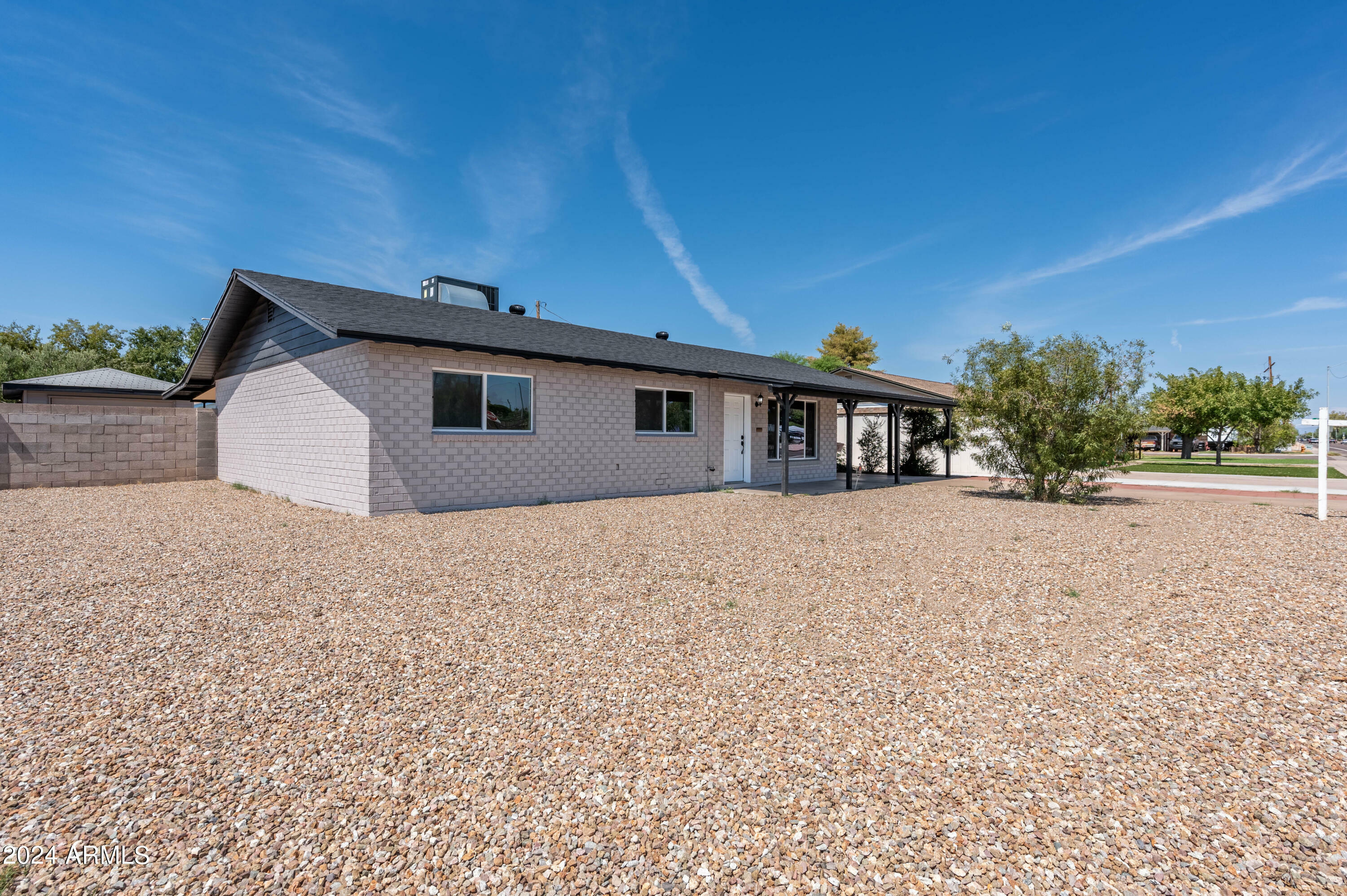 Property Photo:  2024 N Miller Road  AZ 85257 