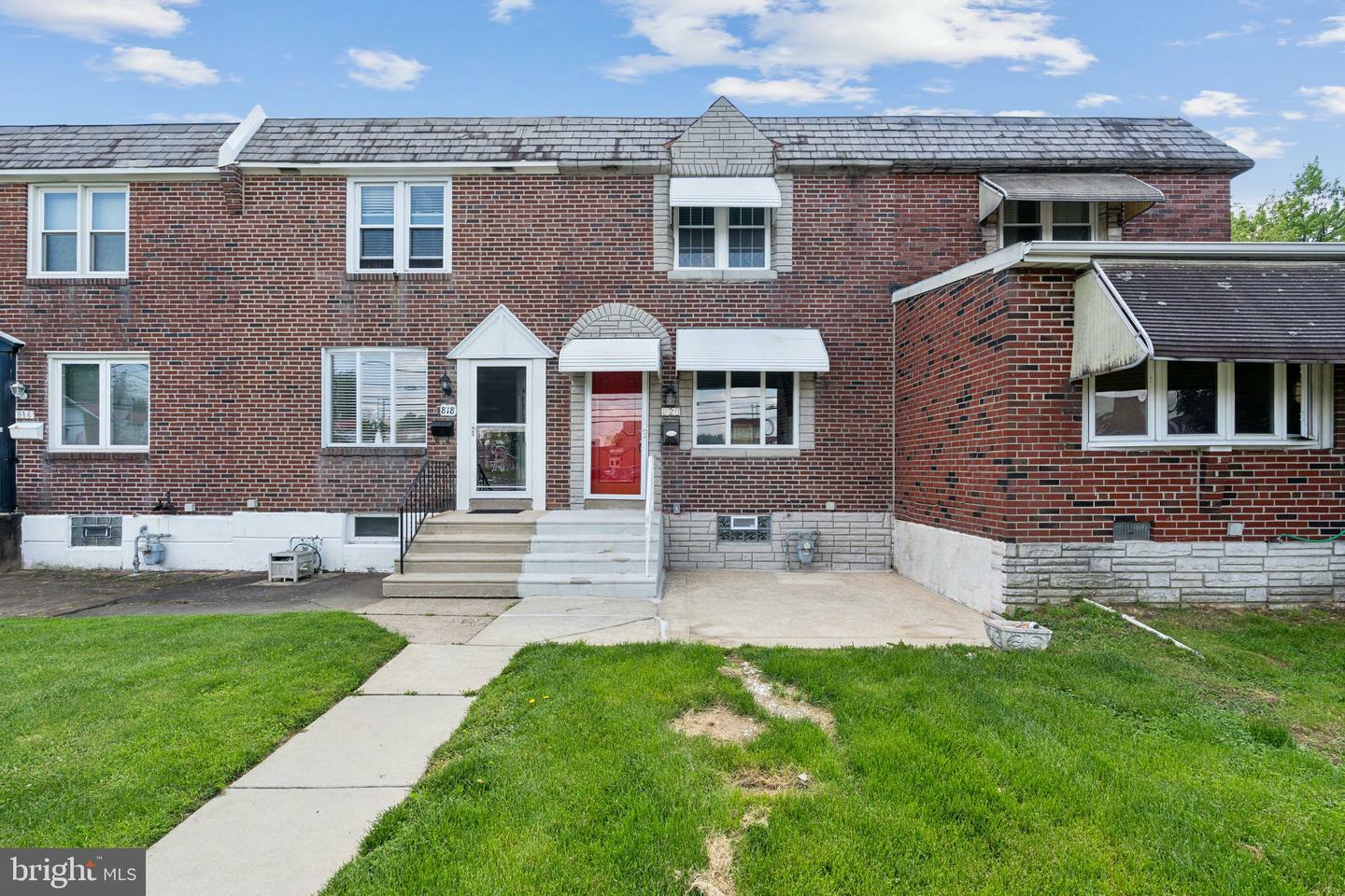 Property Photo: 820 W Ashland Avenue PA 19036