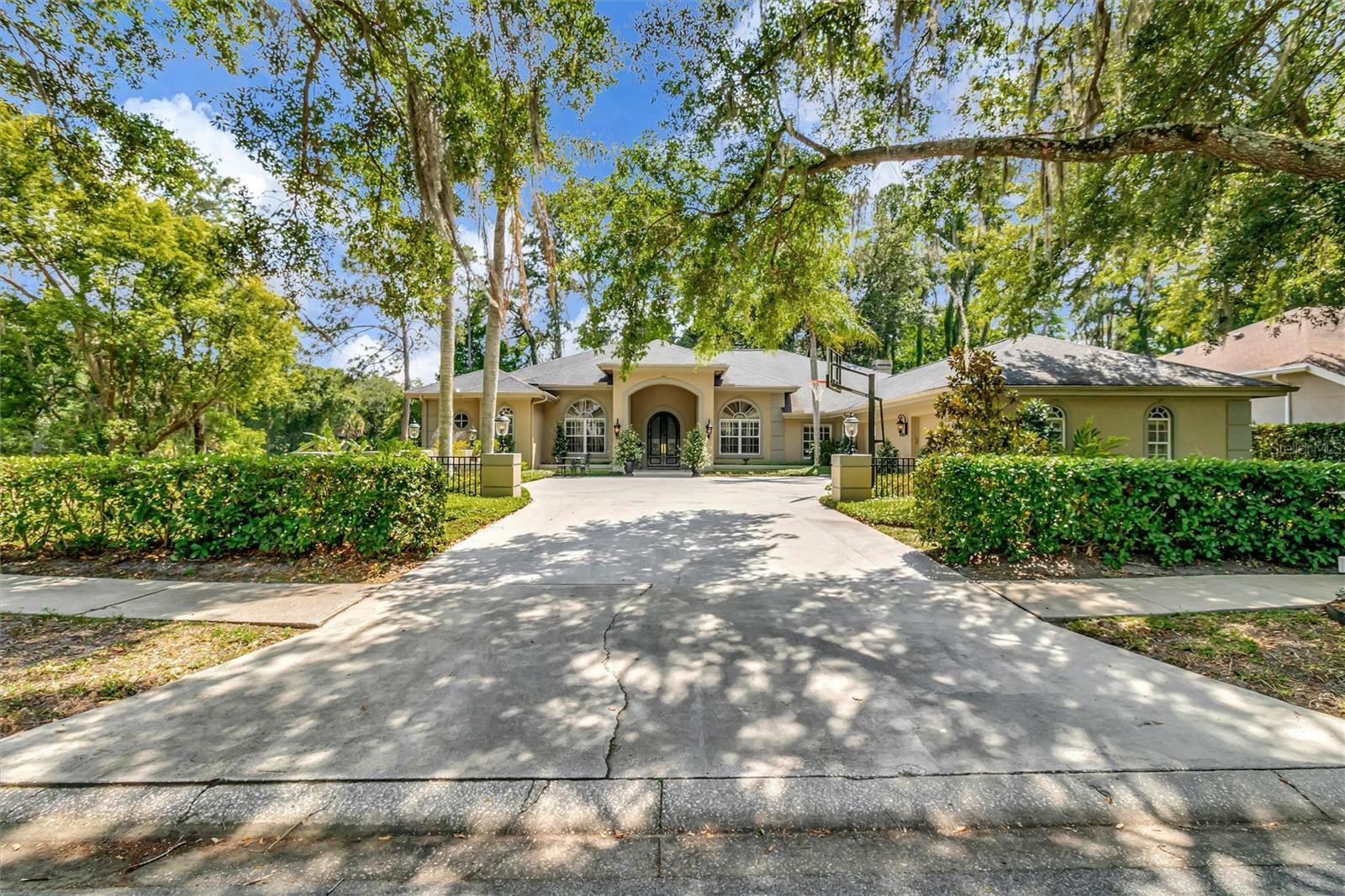 Property Photo:  6515 Stonington Drive S  FL 33647 