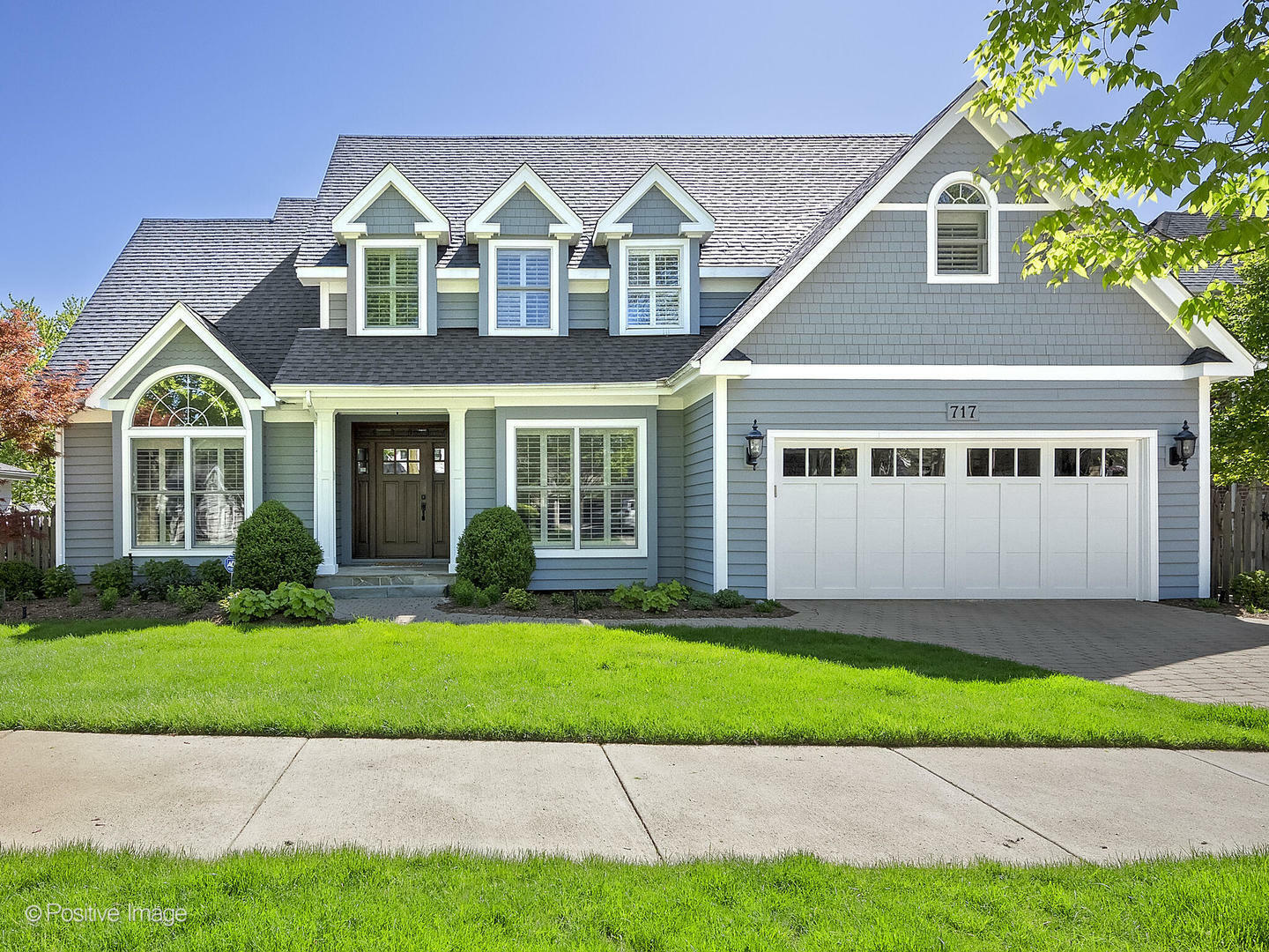 Property Photo: 717 S Stough Street IL 60521