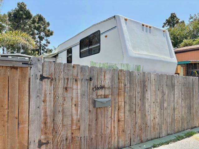 Property Photo:  523 N Vulcan Avenue 12  CA 92024 