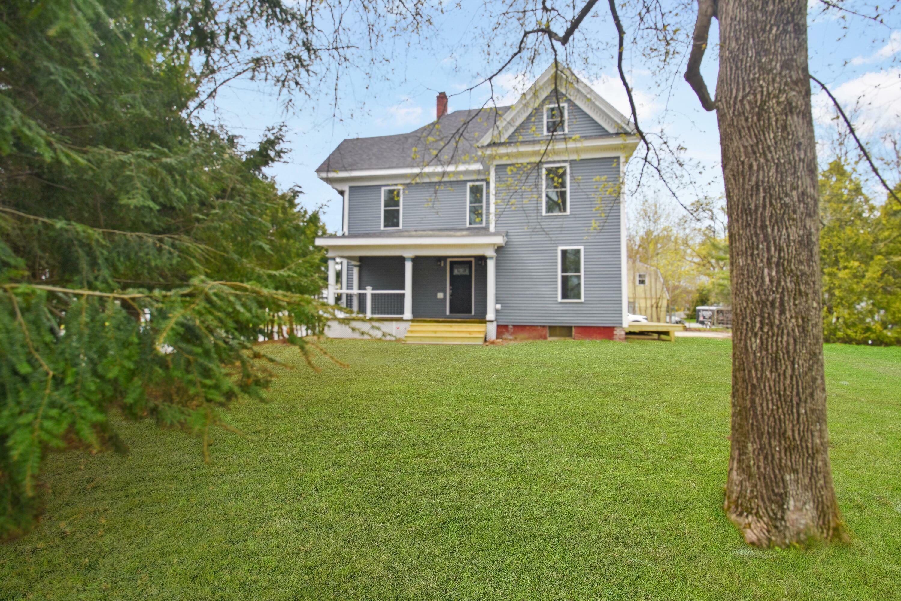 Property Photo:  727 Hammond Street  ME 04401 