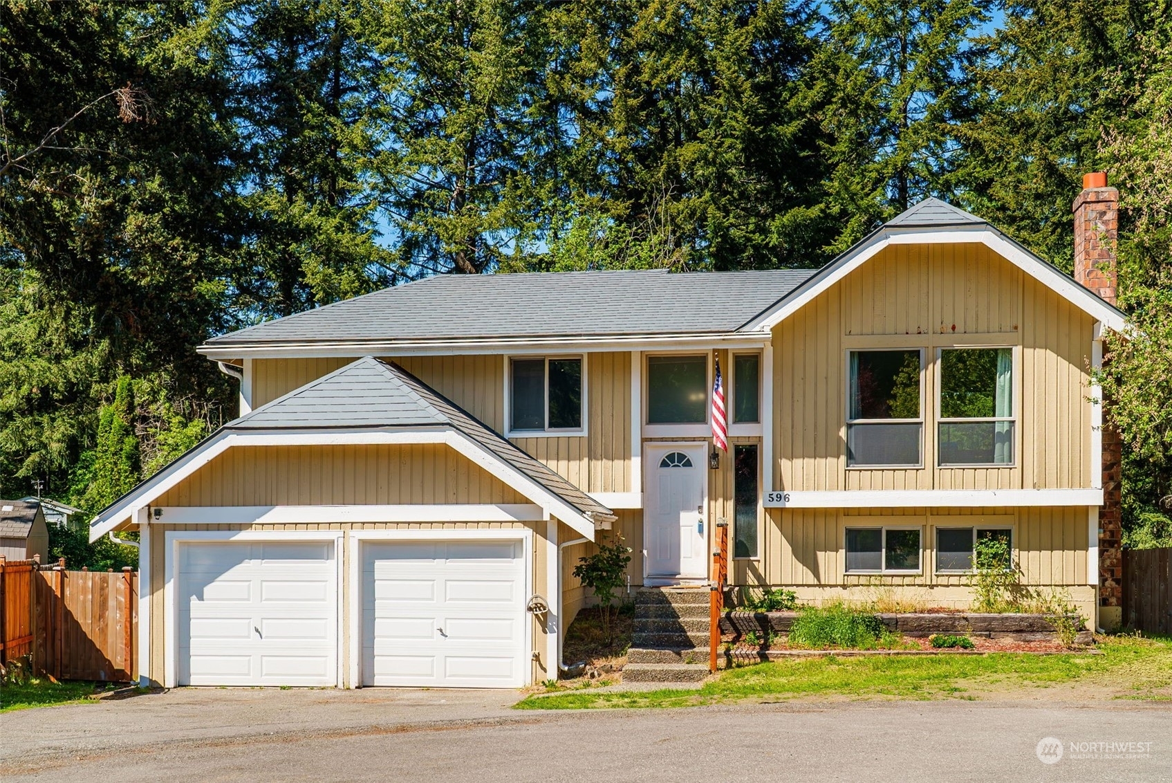 Property Photo:  596 SW Littletree Circle  WA 98367 